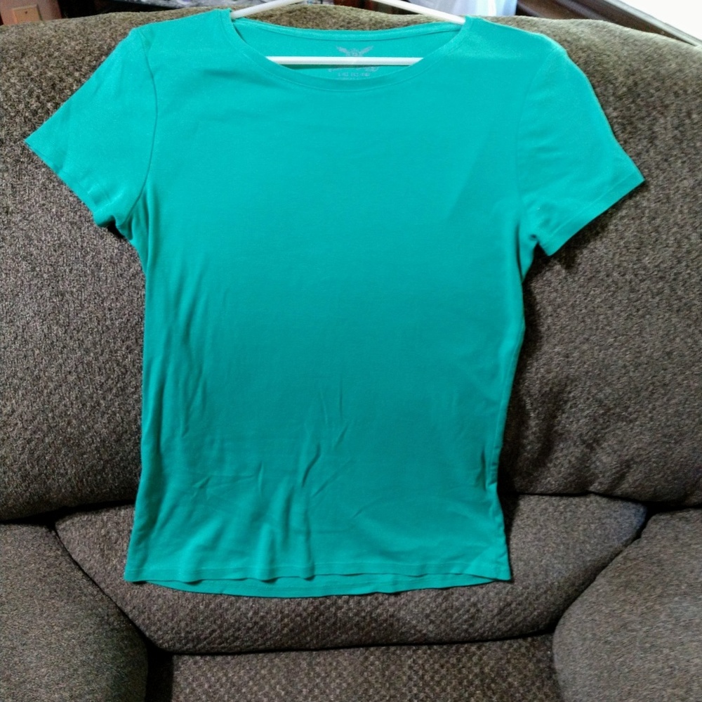 Tops - Picture 3 of 4